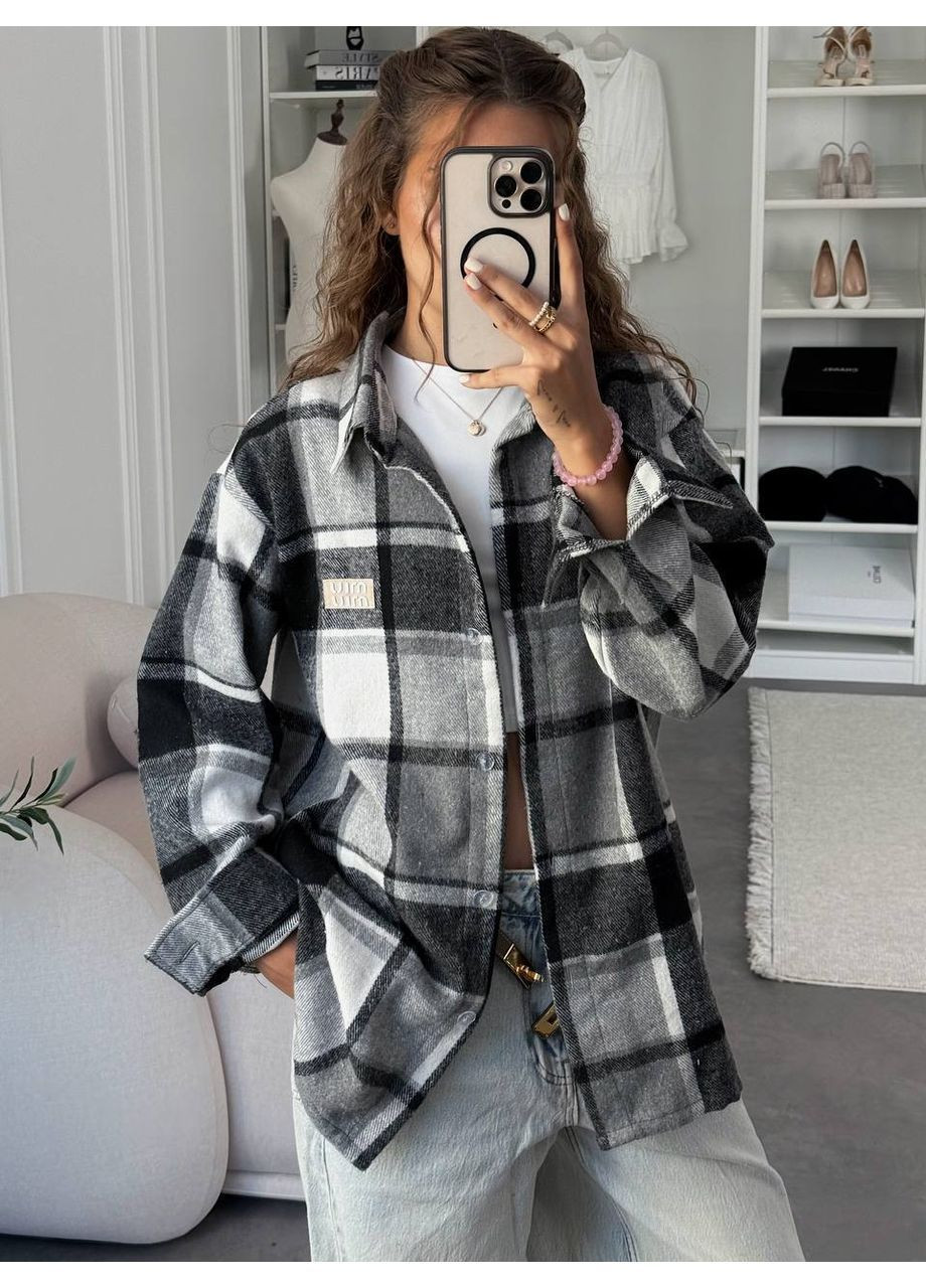 Черно-белая рубашка No Brand