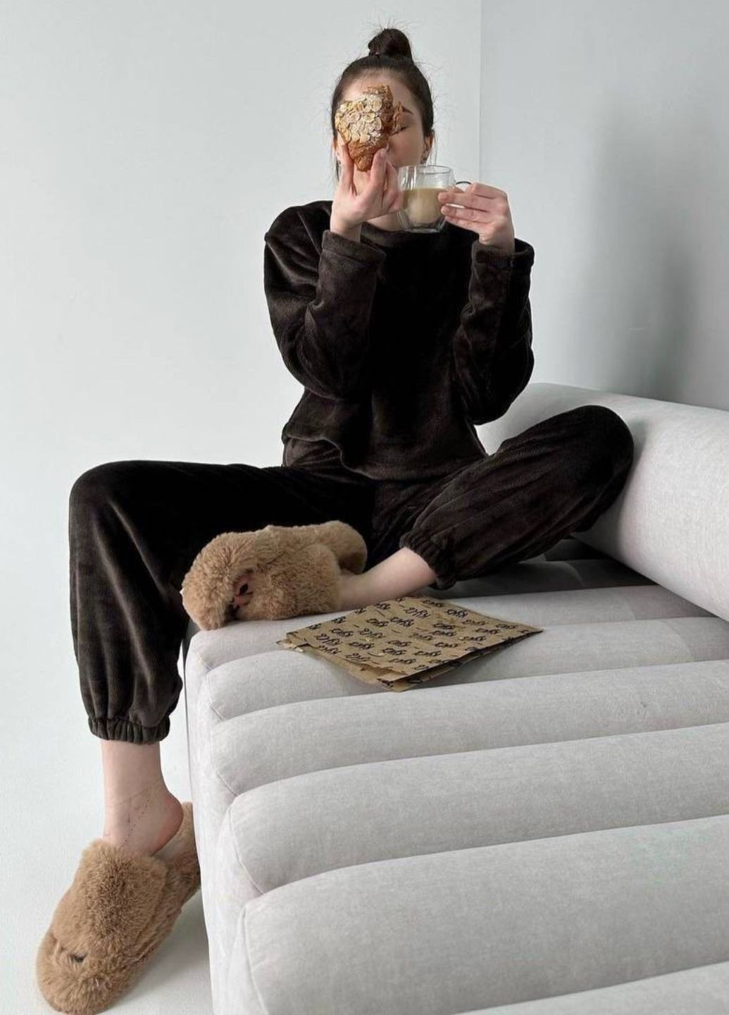 Коричнева всесезон жіноча тепла плюшева піжама кофта + брюки Tik-Tak