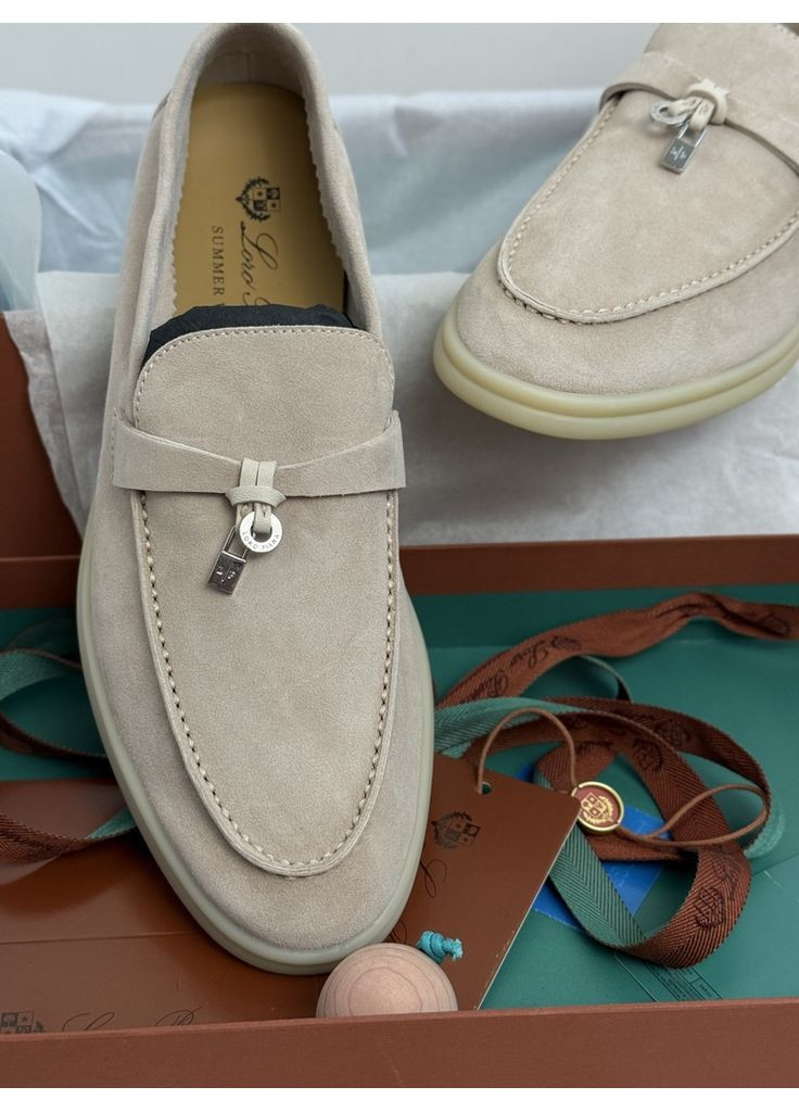 Лофери мокасини жіночі замшеві бежеві Лоро Піана Summer Charms Walk Mocassin Suède Piana No Brand (358939515)