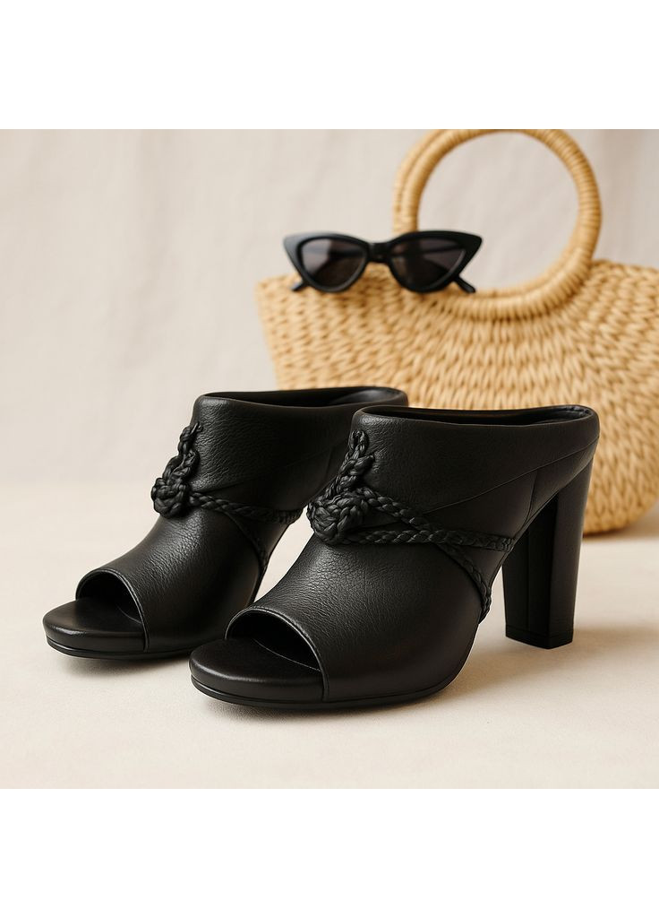 Черные босоножки-сабо 37,38 Vaneli