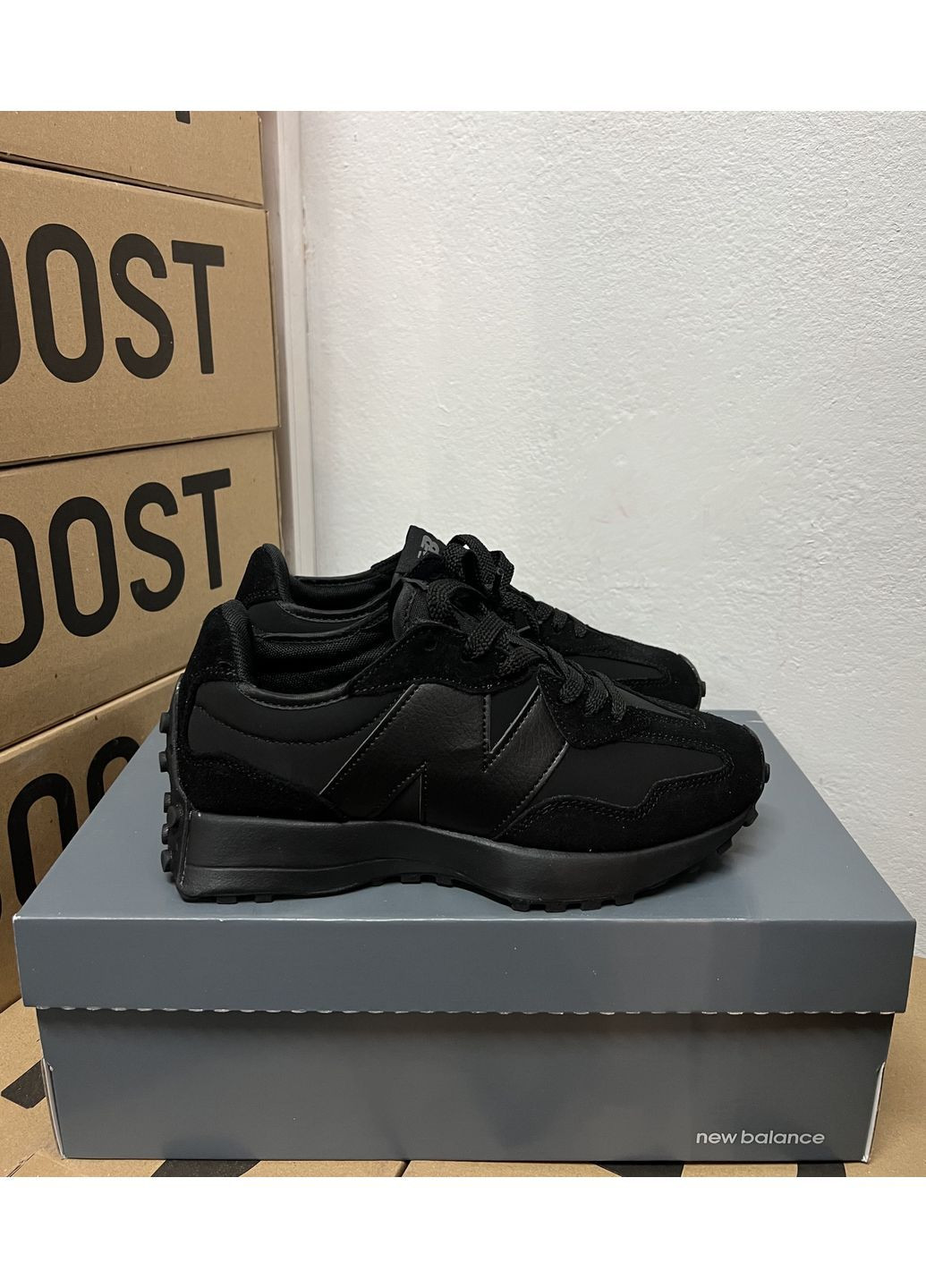 Чорні всесезонні кросівки 327 full black New Balance