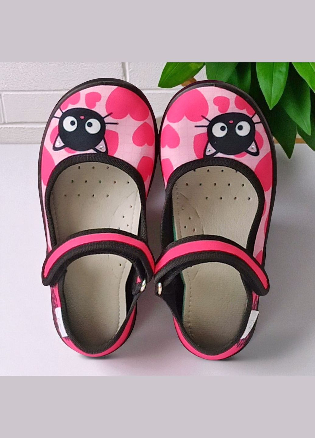 Розовые ортопедические тапочки на липучке для девочки сменная обувь в садик сменка natur Waldi