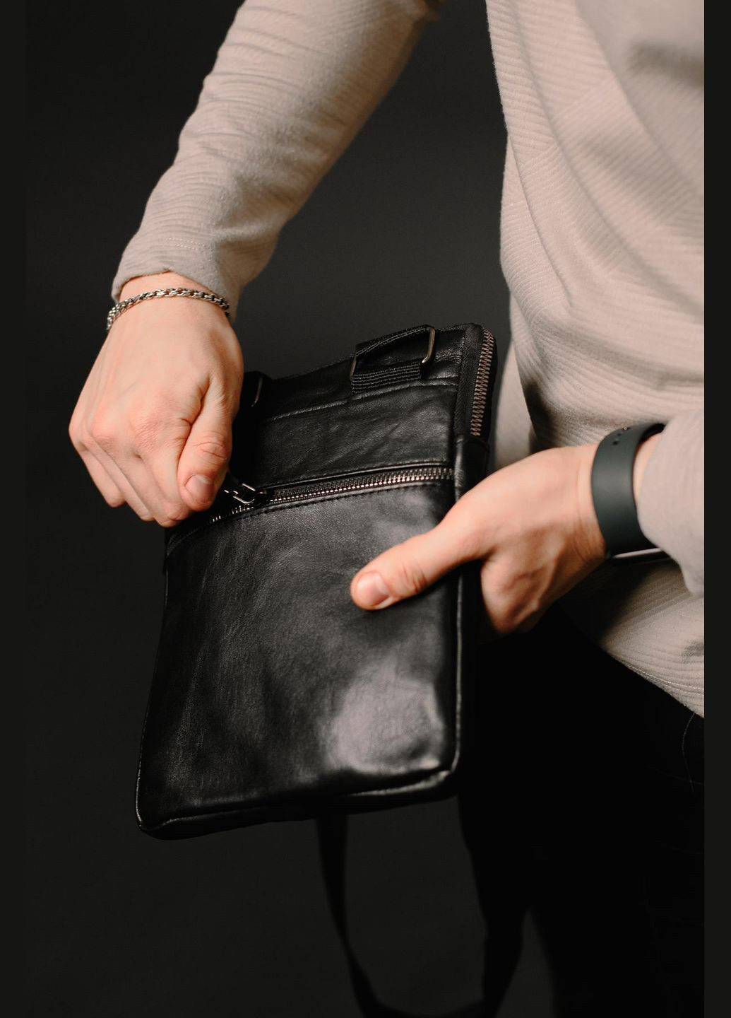 Сумка-месенджер із натуральної гладкої шкіри ST002 (Чорна) SKILL (324030635)