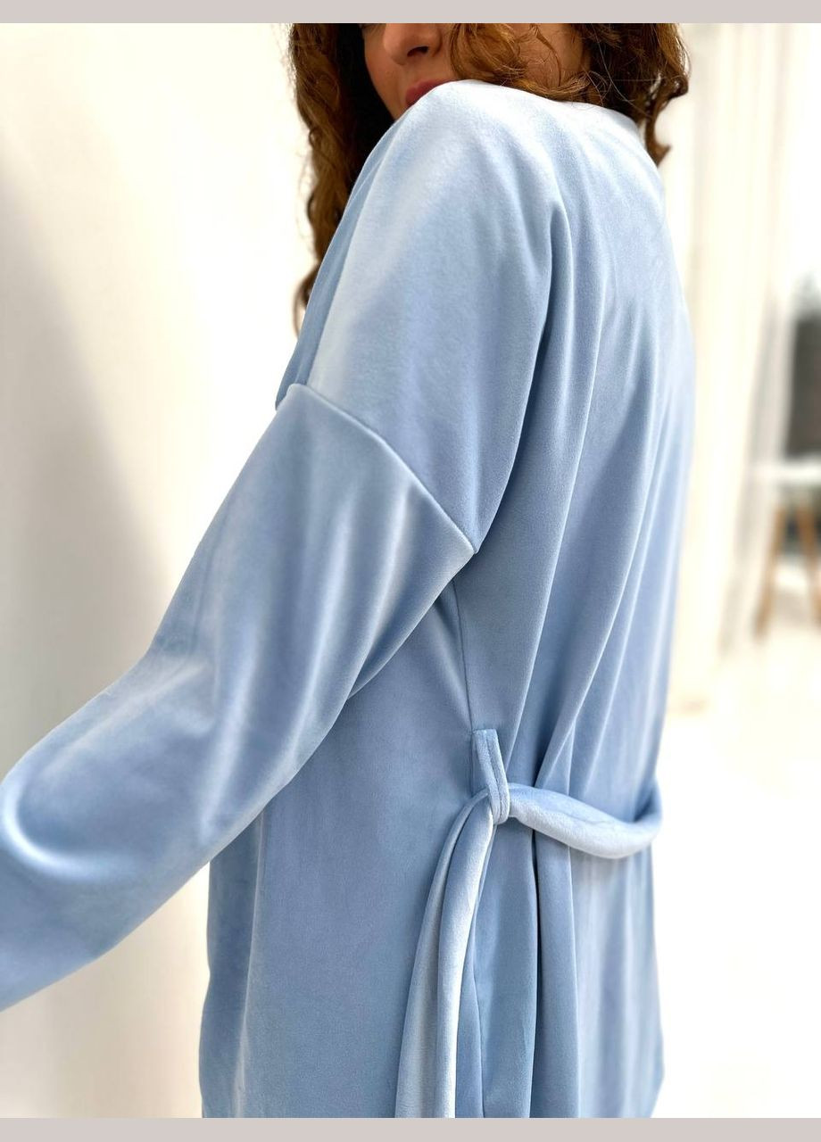 Светло-голубая всесезон невероятно нежный пижамный комплект с халатом. футболка + шорты Vakko