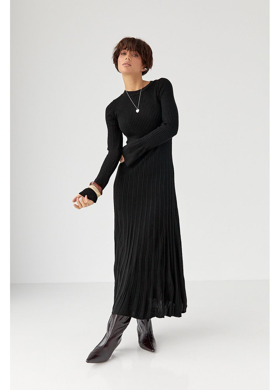 Черное вечернее однотонное платье макси в рубчик - черный цвет Lurex