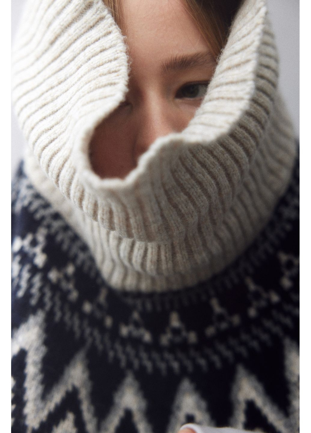 Комбинированный демисезонный жаккардовый свитер H&M