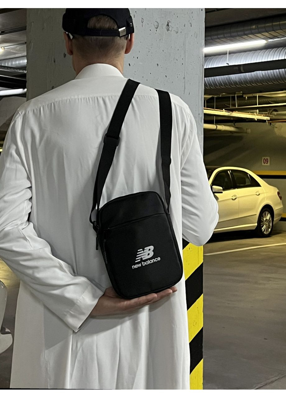 Компактна барсетка чоловіча - чорна сумка на ремені. No Brand (365592429)