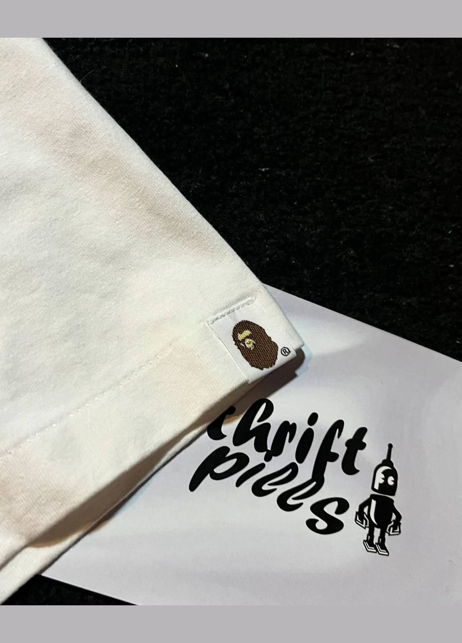 Белая мужская футболка белая с фиолетовым принтом оверсайз в стиле bape No Brand