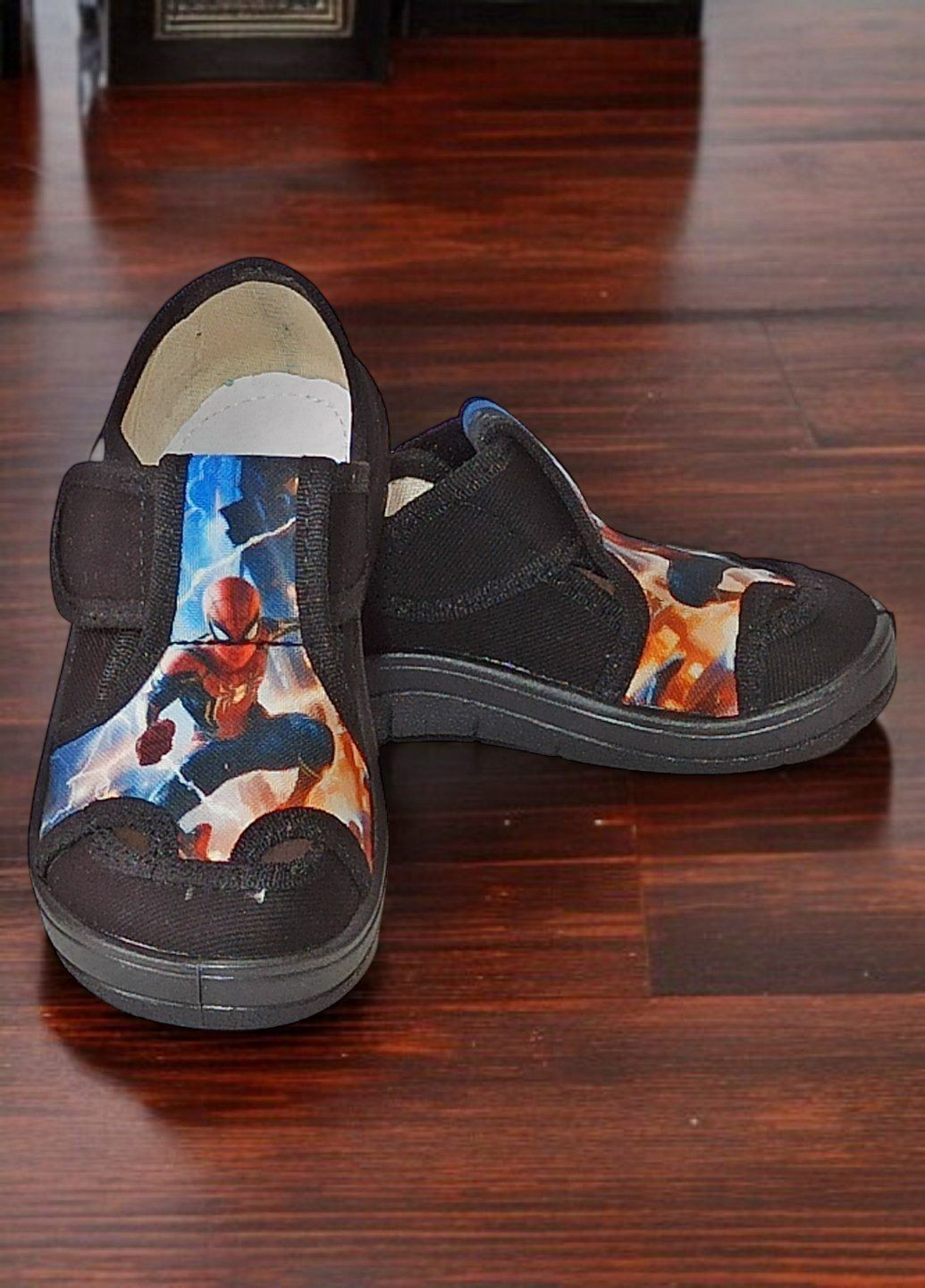 Черные ортопедические тапочки на липучке для мальчика сменная обувь в садик Waldi