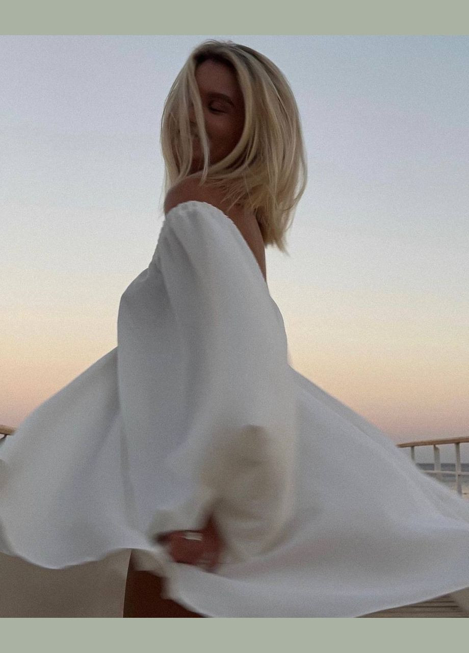 Білий якісна oversize сукня з креп-жатки в красивому білому кольорі, приємна до тіла коротка сукня з відкритим декольте No Brand