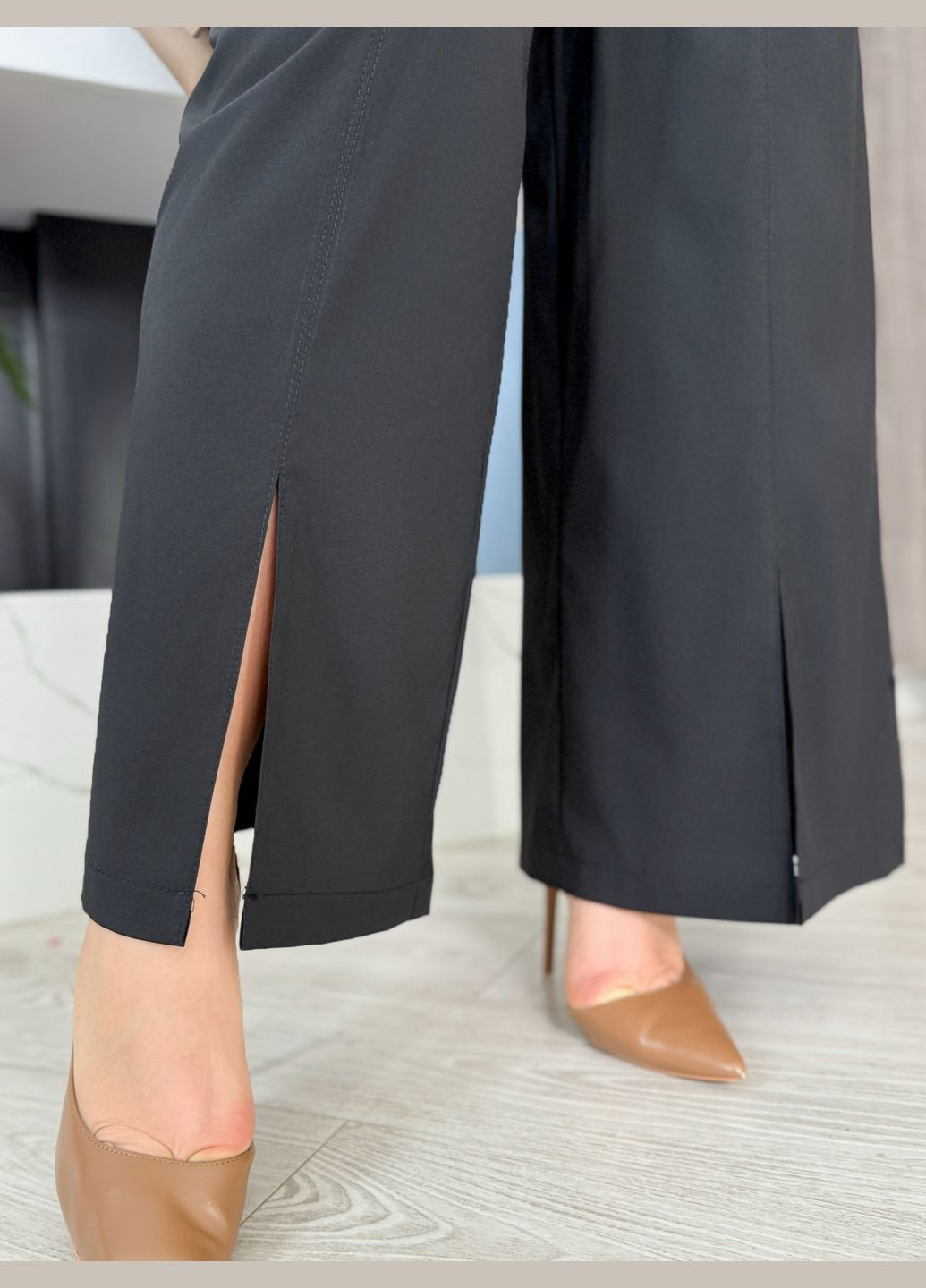 Жіночі штани з кокетками попереду резинкою на поясі з карманами великі чорні You Best (322127025)