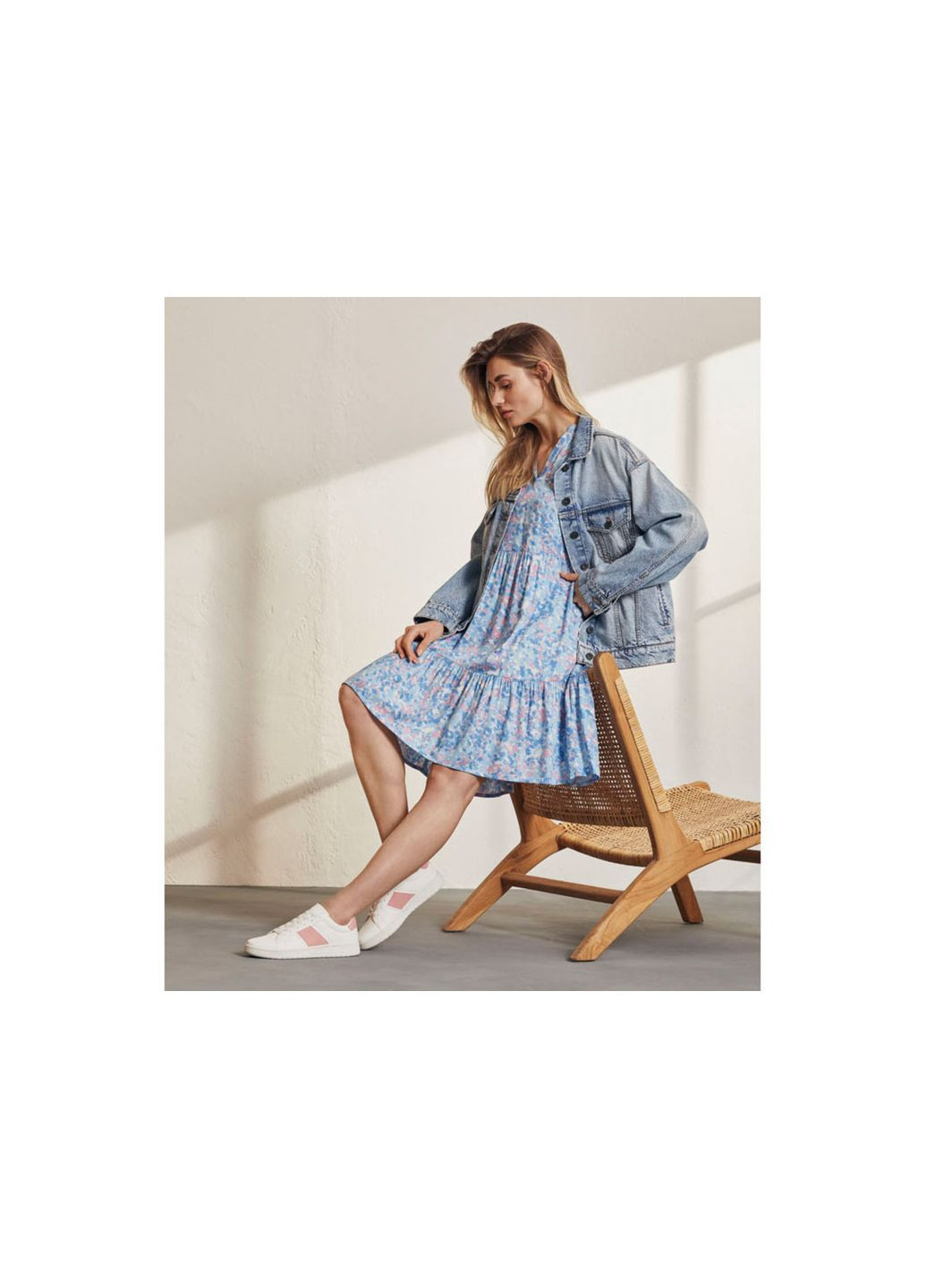 Блакитна повсякденний сукня рукав 3/4 для жінки lenzing ecovero 365319 34(xs) блакитний Esmara