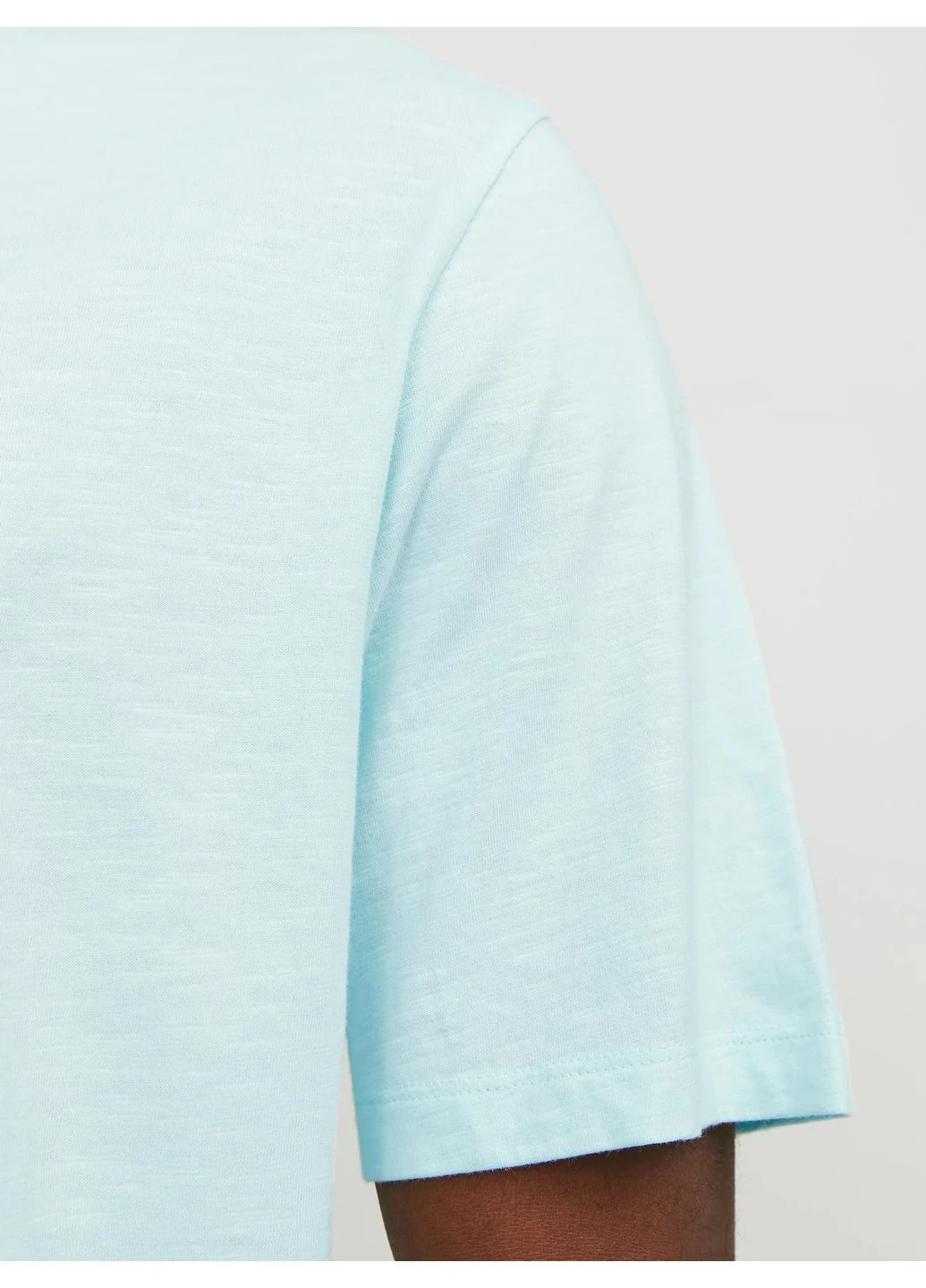 Синяя футболка jjebasher o-neck ss noos blue 12182498-soothingsea Jack & Jones