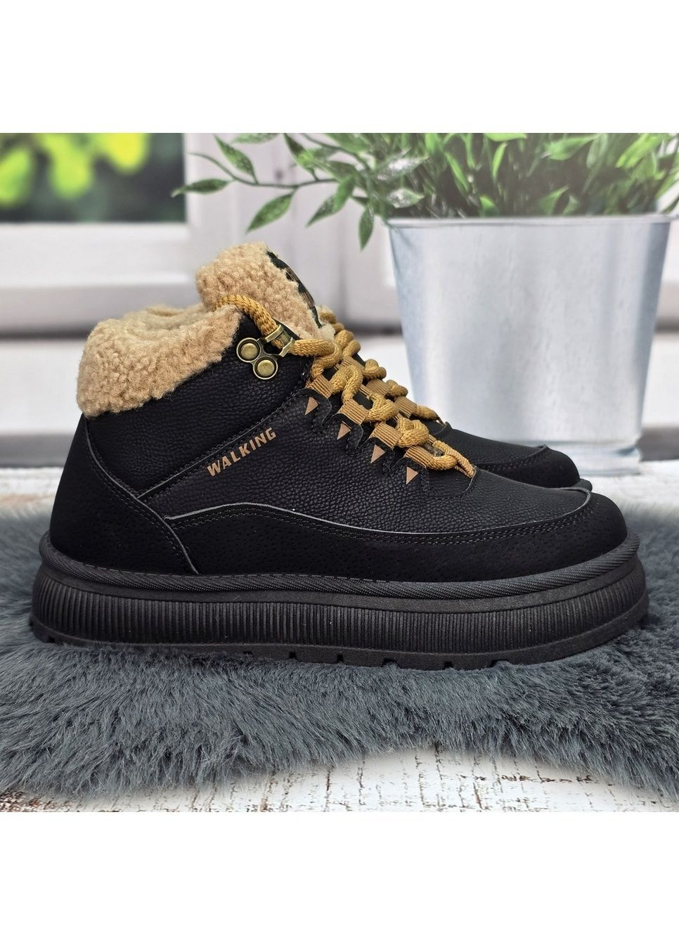 Зимние ботинки женские зимние с искусственным мехом тедди Gipanis из искусственной кожи