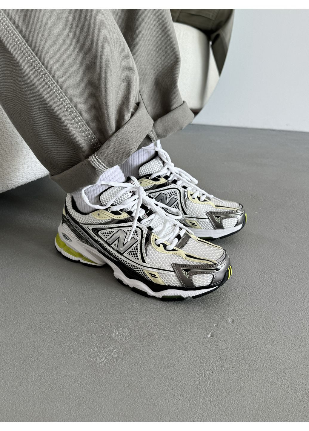 КРОСІВКИ ЖІНОЧІ NEW BALANCE 1064 SILVER / GREEN НЬЮ БЕЛАНС 1064 No Brand сірі демісезони (368861763)