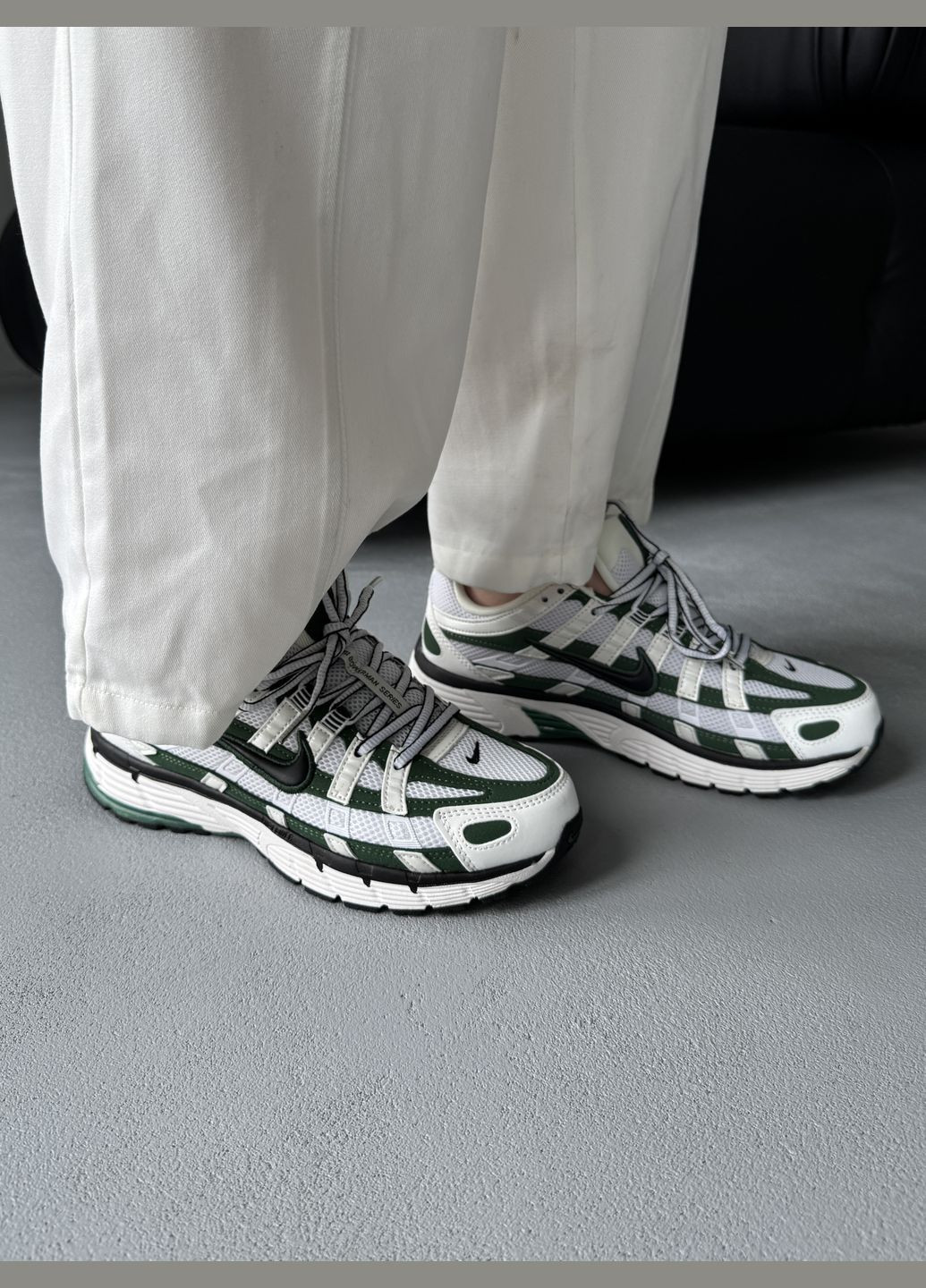 Зелені Осінні кросівки чоловічі і жіночі nike p-6000 white green black | найк р-6000 зелені No Brand