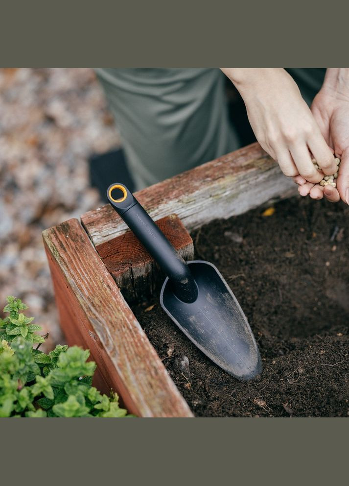 Садова лопата Solid 1071899 Fiskars (317305659)