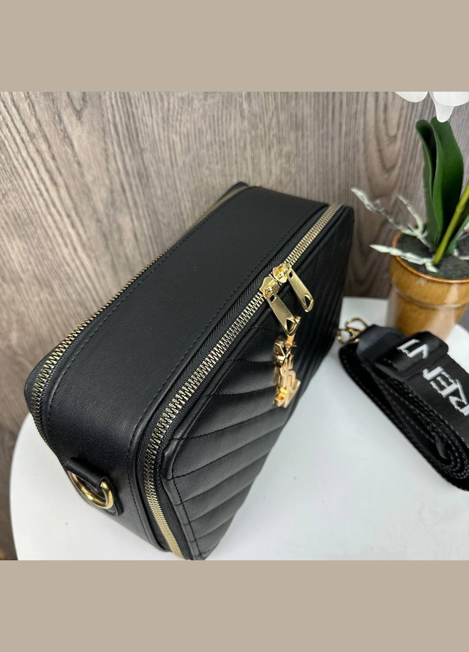 Стильна каркасна міні-сумочка для дівчат з екошкіри чорна стьобана з золотим логотипом (sku_1557ЧГ) No Brand (330576327)