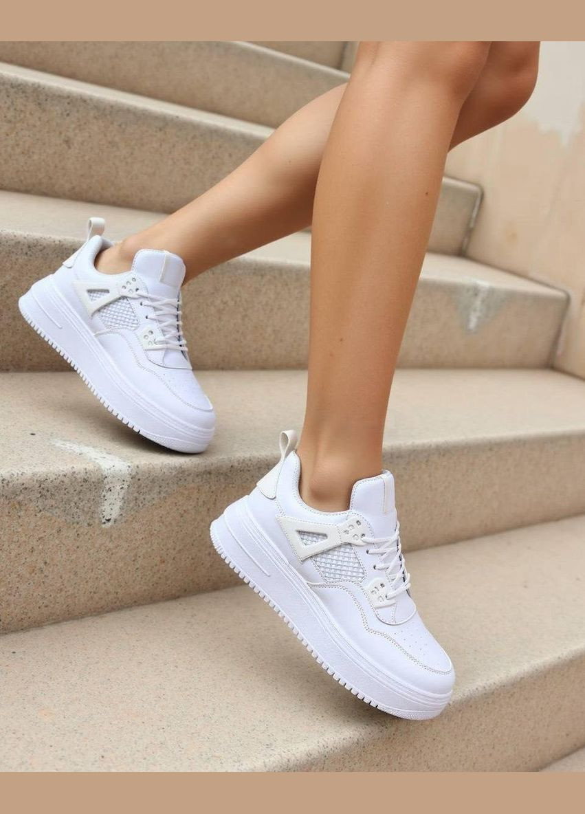 білі на шнурівці No Brand Кросівки жіночі білі демісезони (334728685)