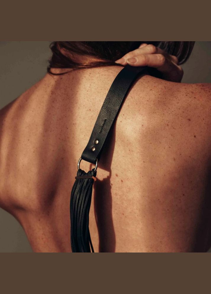 Флогер Indiscrets MAZE Tassel Flogger Black Bijoux (297130005)