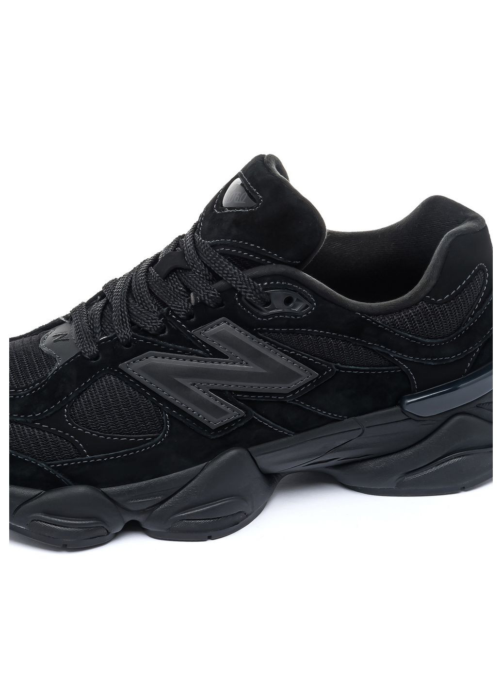 Черные демисезонные кроссовки triple black, вьетнам New Balance 9060