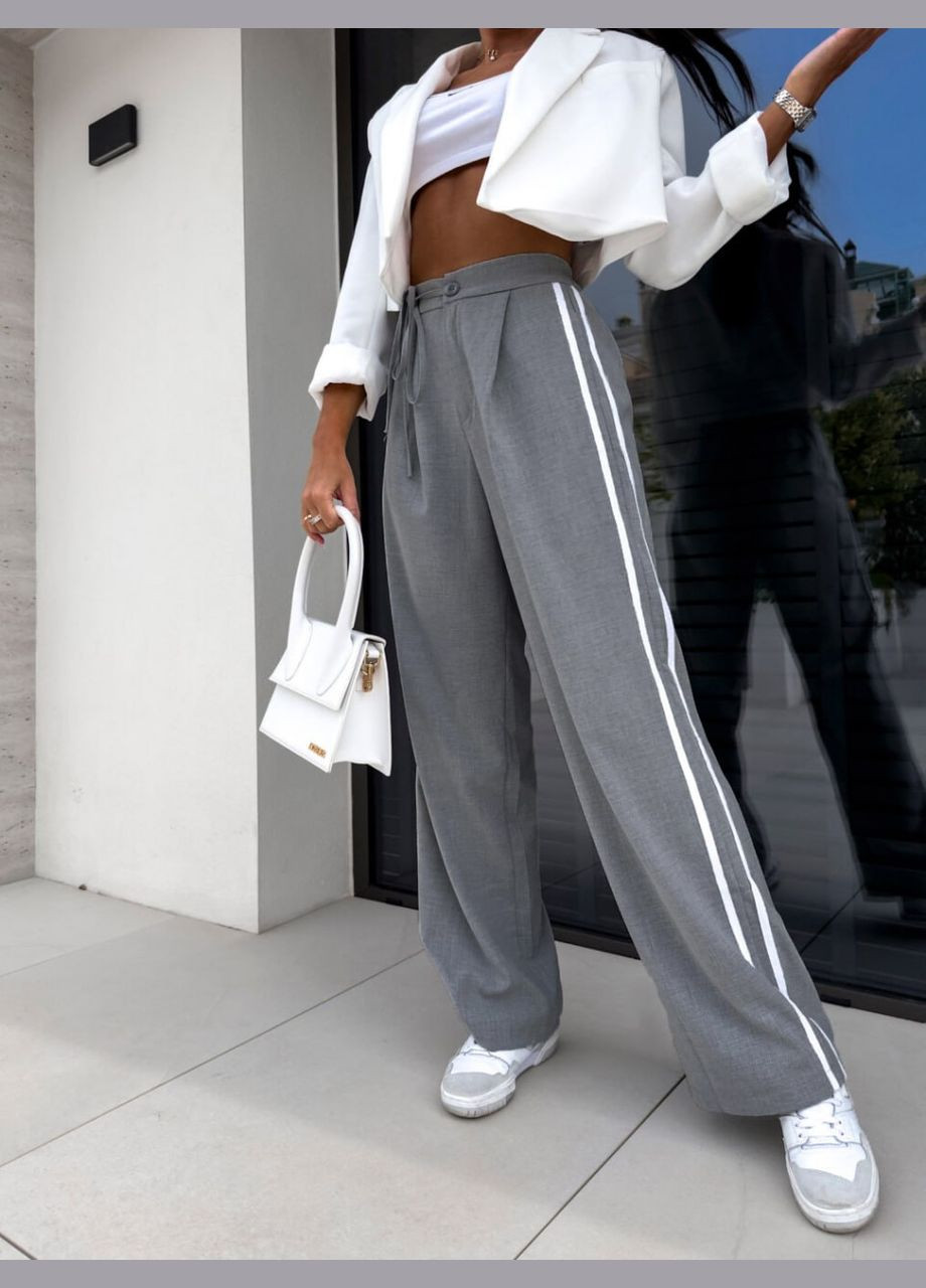 Жіночі брюки з лампасами колір сірий р.42/44 453634 New Trend (286330072)