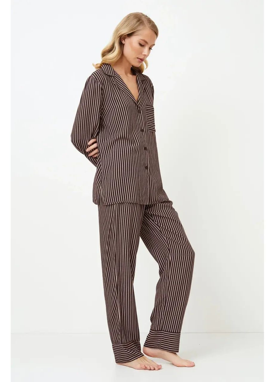 Кавова всесезон жіноча піжама з віскози в полооску штани+сорочка Aruelle