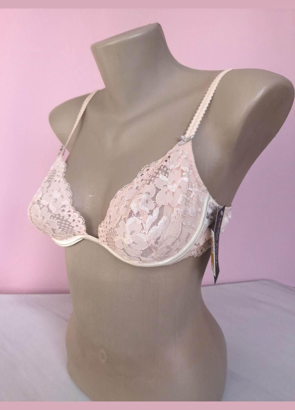 Світло-рожевий бралетт бюстгальтер жіночий мереживний intimates Heidi Klum з кісточками поліамід