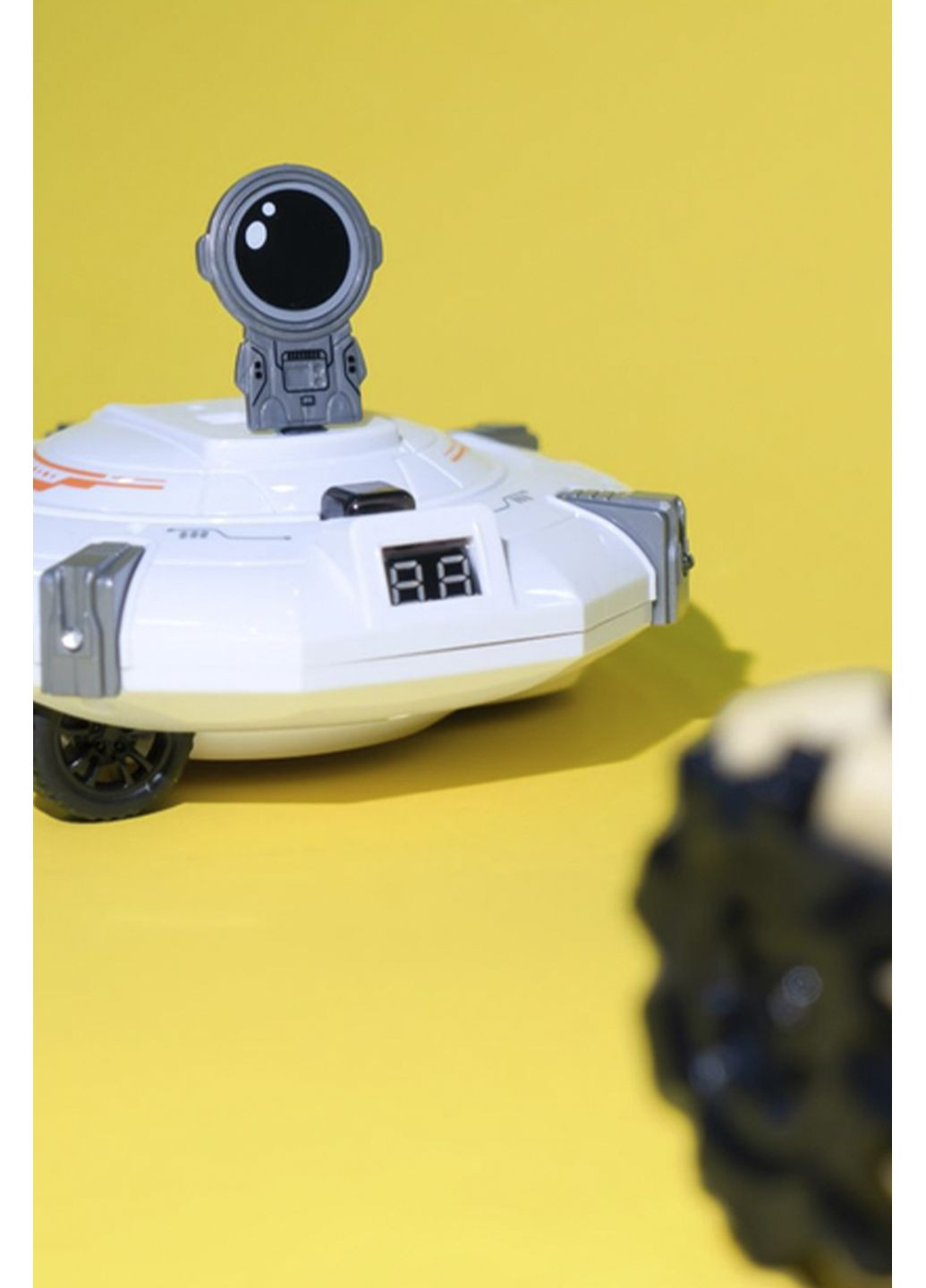 Танк Танк з рухомою мішенню SPACE BATTLE колір бежевий CB-00282927 OTAMANKO (349728940)