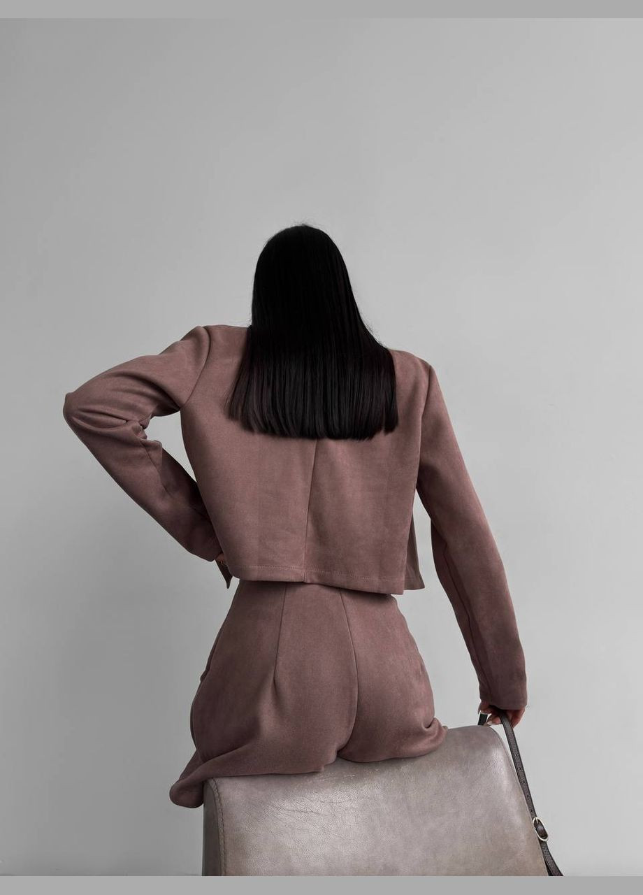 Женский костюм с шортами и жакетом. No Brand (315441301)