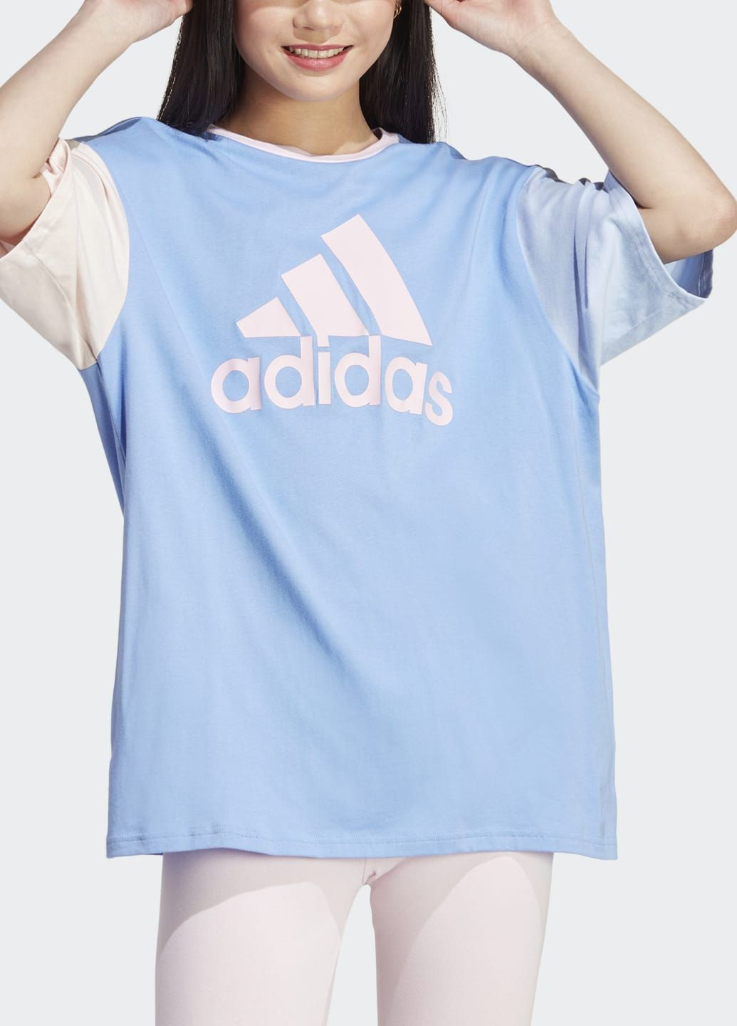 Синяя всесезон футболка boyfriend essentials big logo adidas