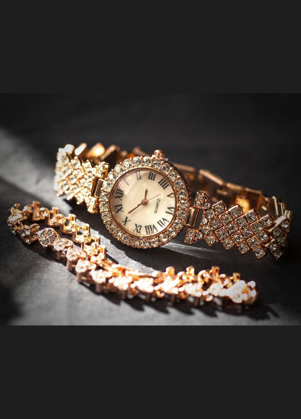 Набір рожевого кольору: браслет та годинник (10072) No Brand (339625171)