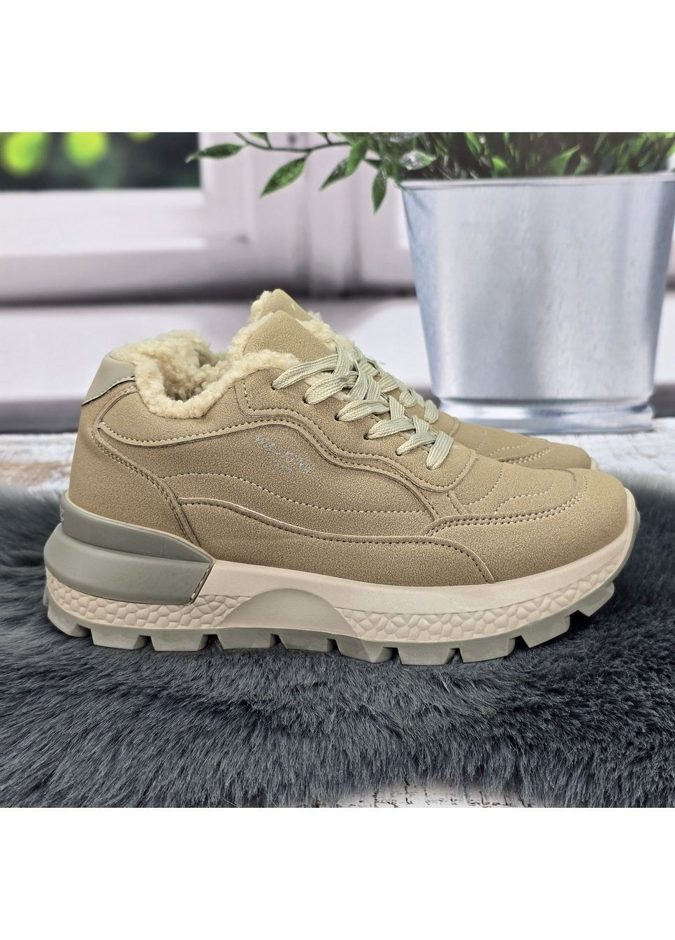 Жіночі зимові кросівки зі штучним хутром тедді Gipanis (365718501)