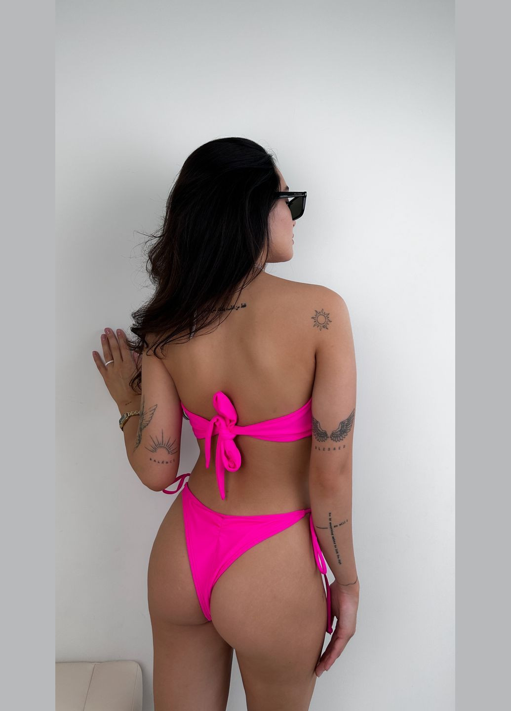 Рожевий літній жіночий роздільний купальник зі стразовим джгутом crystallia рожевий No Brand