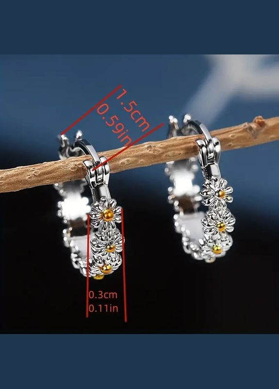 Женские серьги в виде цветка ромашка моносерьги серебристые 1.4 см FloraShine027 Liresmina Jewelry (301906088)