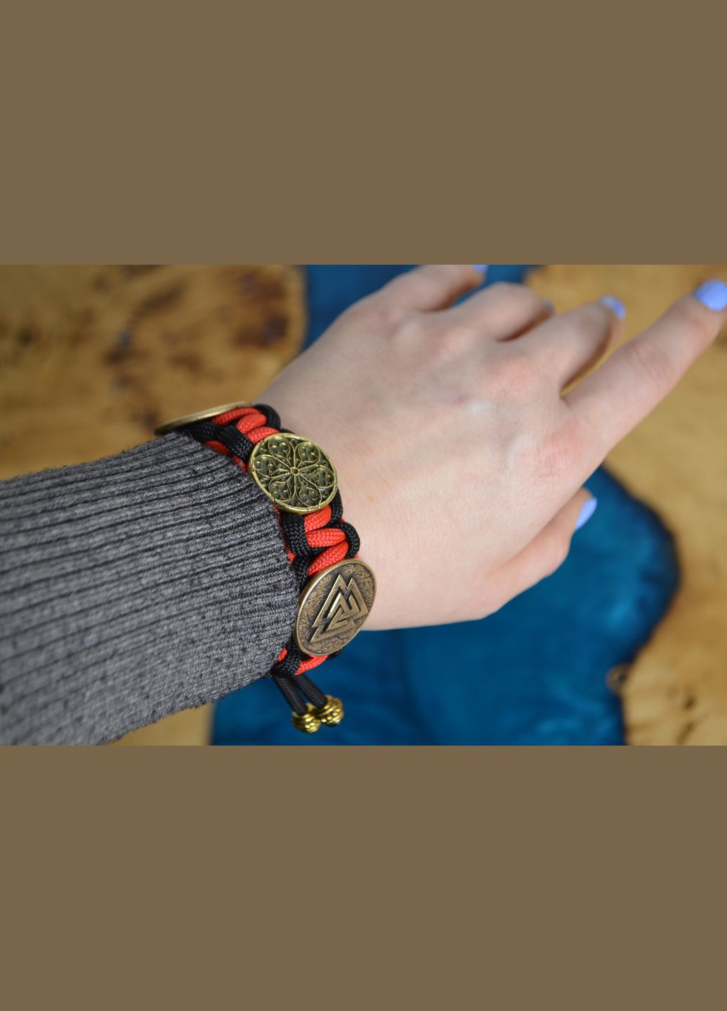 Браслет на затяжке с церковным витражом, валькнутом, шлемом ужасов, плетение кобра + брелок в подарок No Brand (341738933)