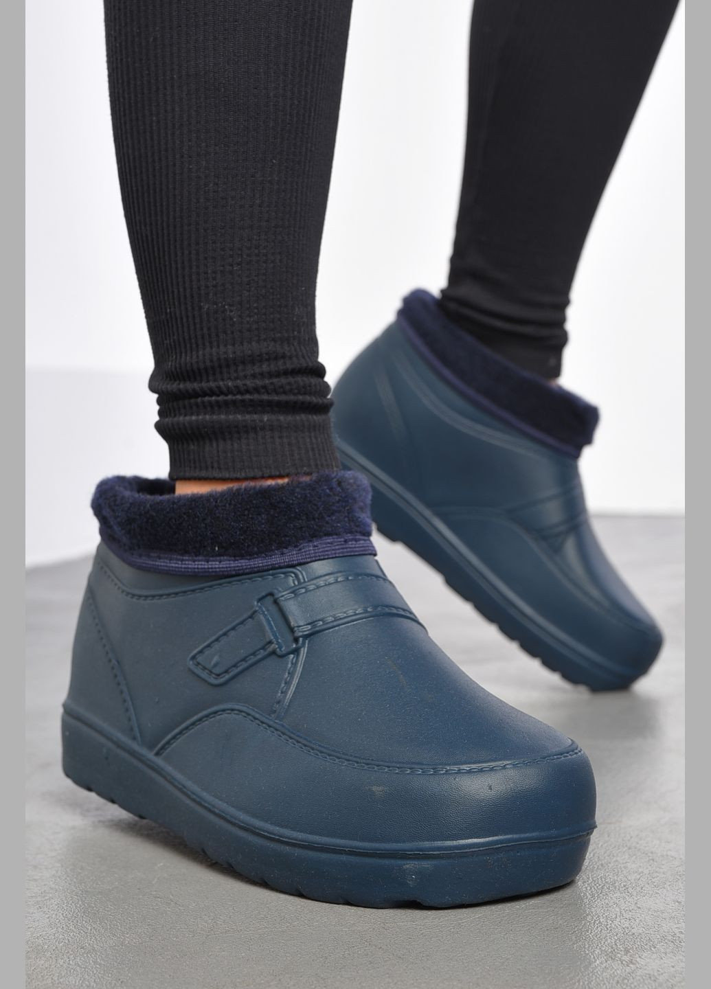 Галоши женские на меху темно-синего цвета Let's Shop (302660432)