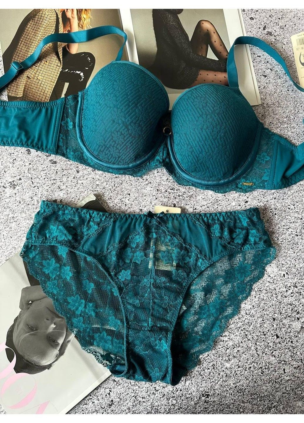 Бирюзовый комплект женского нижнего белья бюст спейсер с трусиками слип бирюзовый Weiyesi
