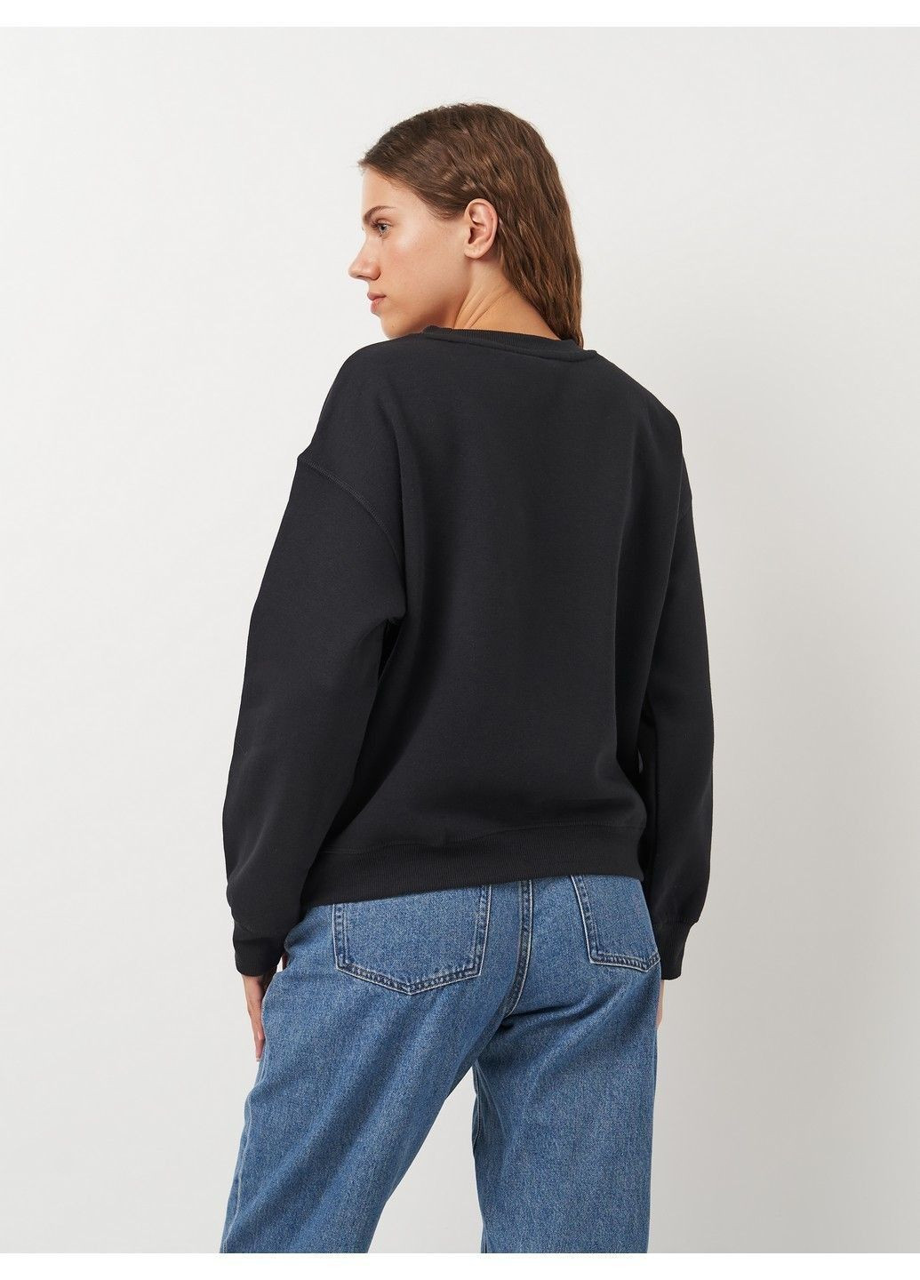 Черный свитшот H&M надпись (368882812)