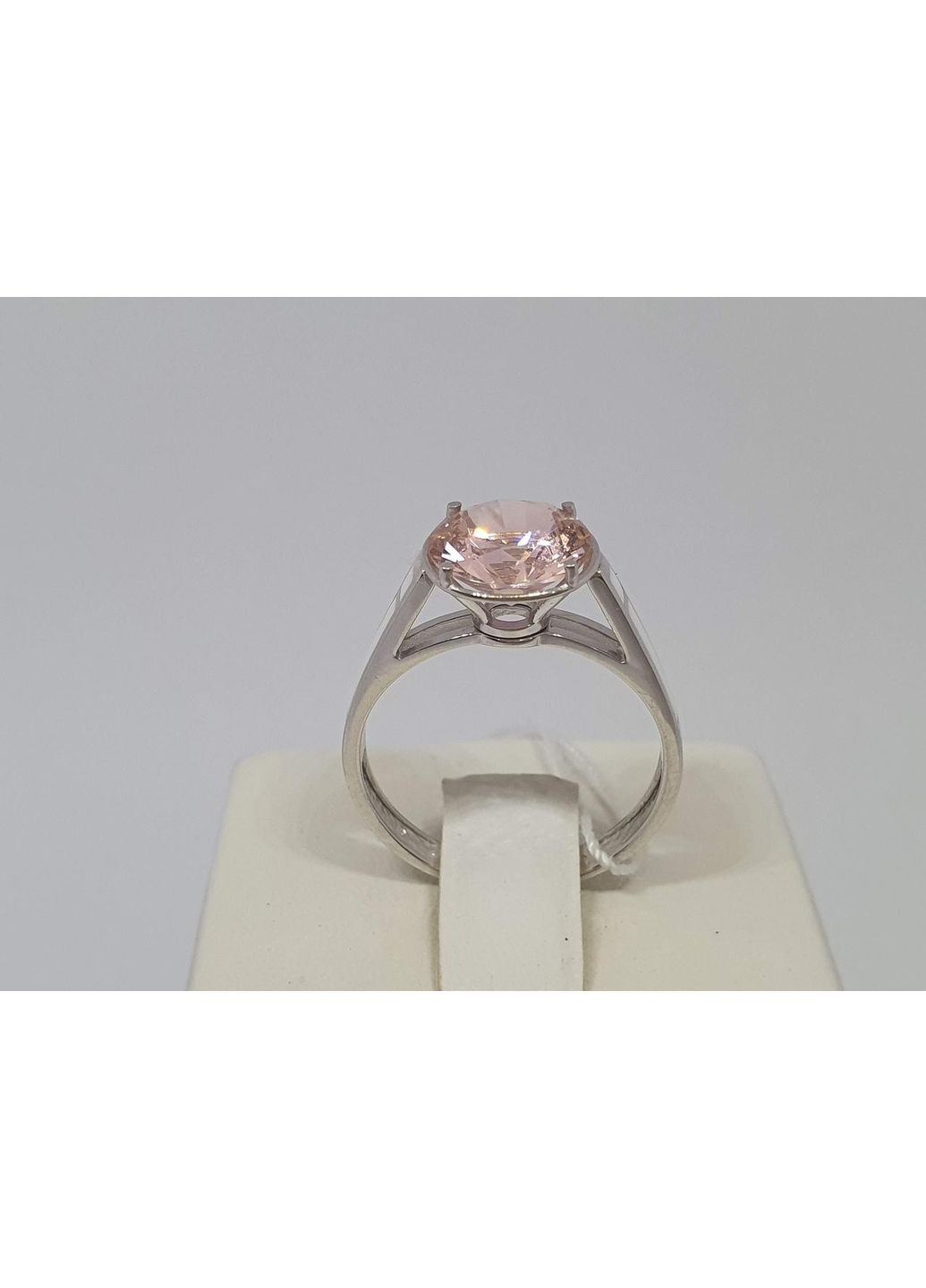 Серебряное кольцо с бриллиантами. Артикул 330114А Tango (359459554)