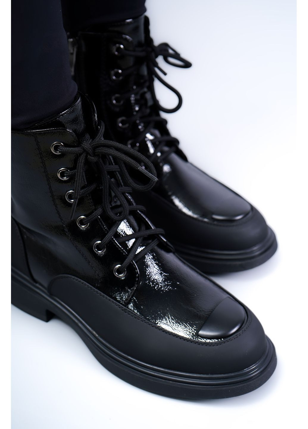 ботинки женские uk2-1 черные 346624 Where Uwear из искусственной кожи