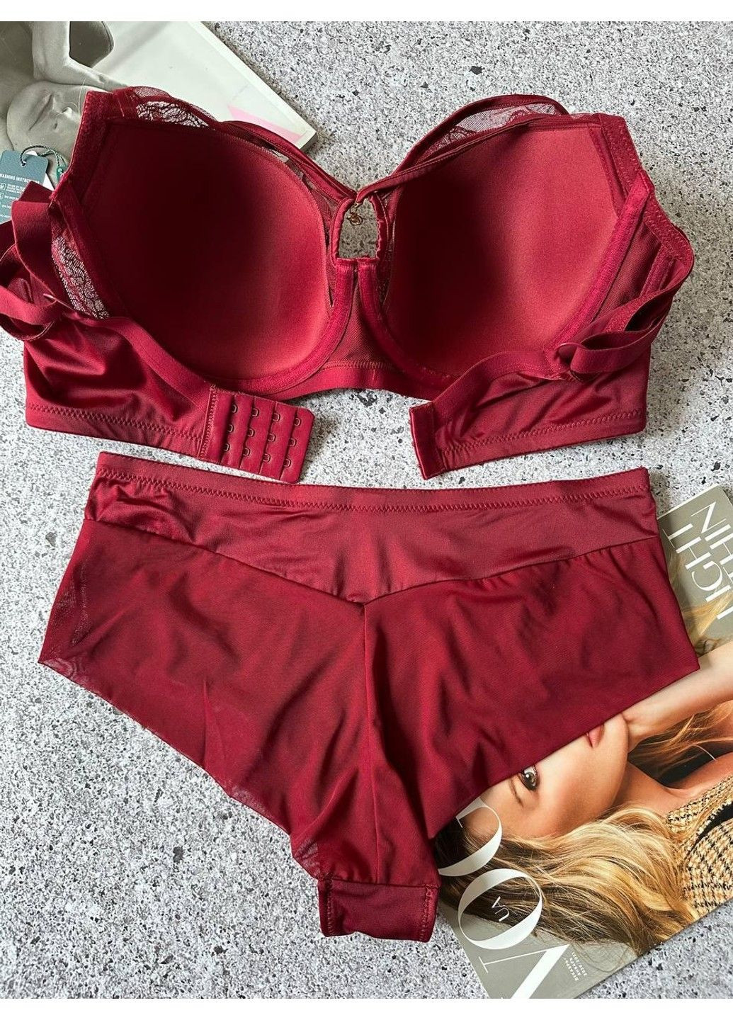 Бордовый комплект нижнего белья на чашку d бюстгальтер + трусики бордовый CHLX