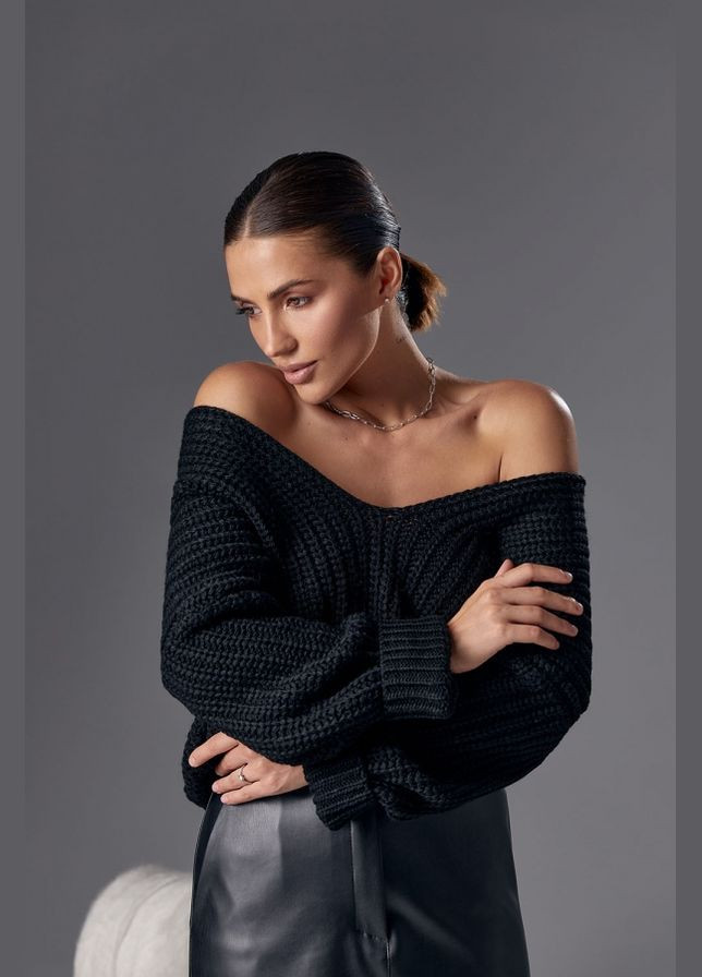 Чорний демісезонний жіночий об'ємний джемпер зі спущеною лінією плеча (1619) Triko Bakh