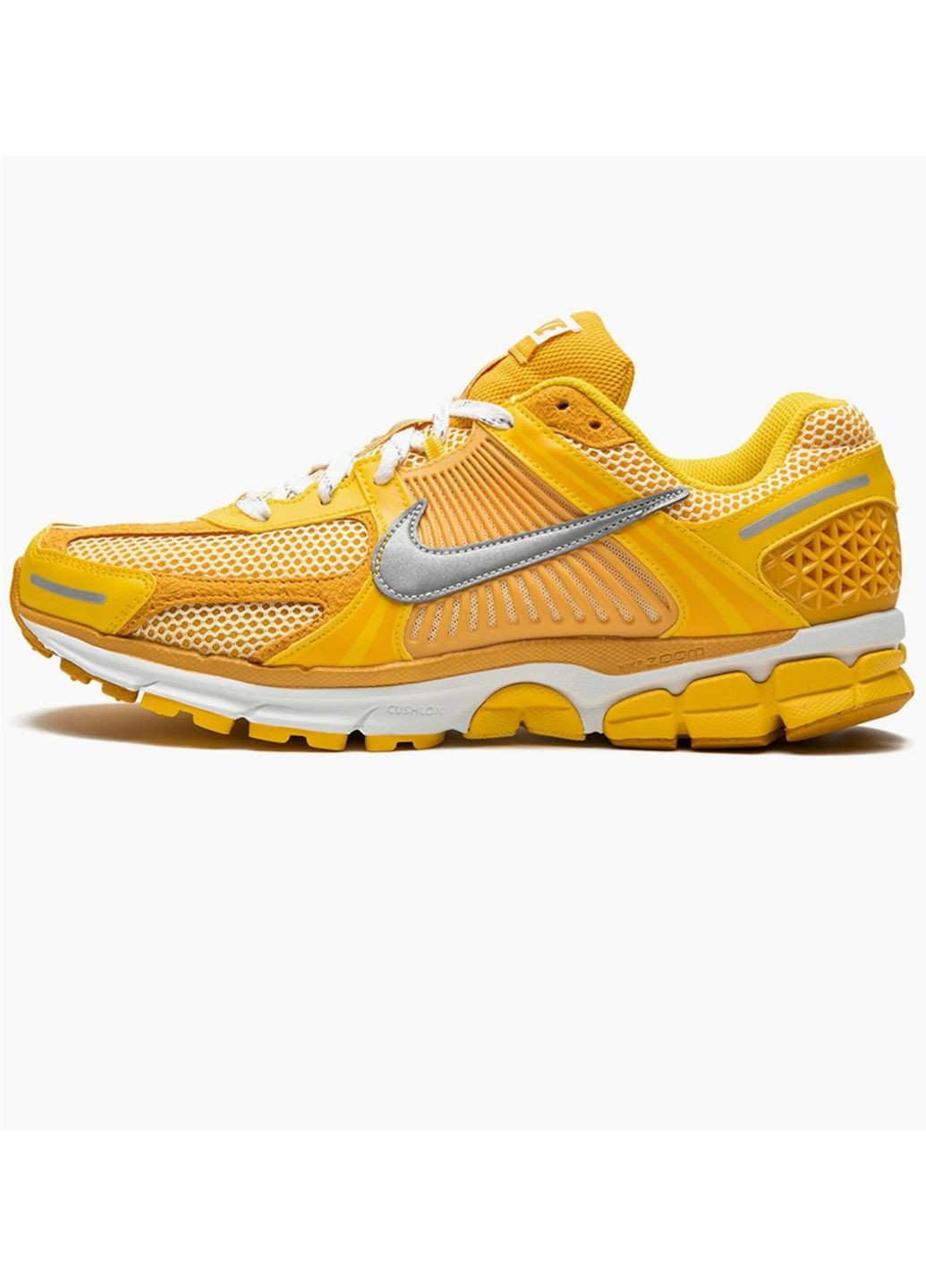 Оранжевые кроссовки мужские zoom vomero 5 orange Nike