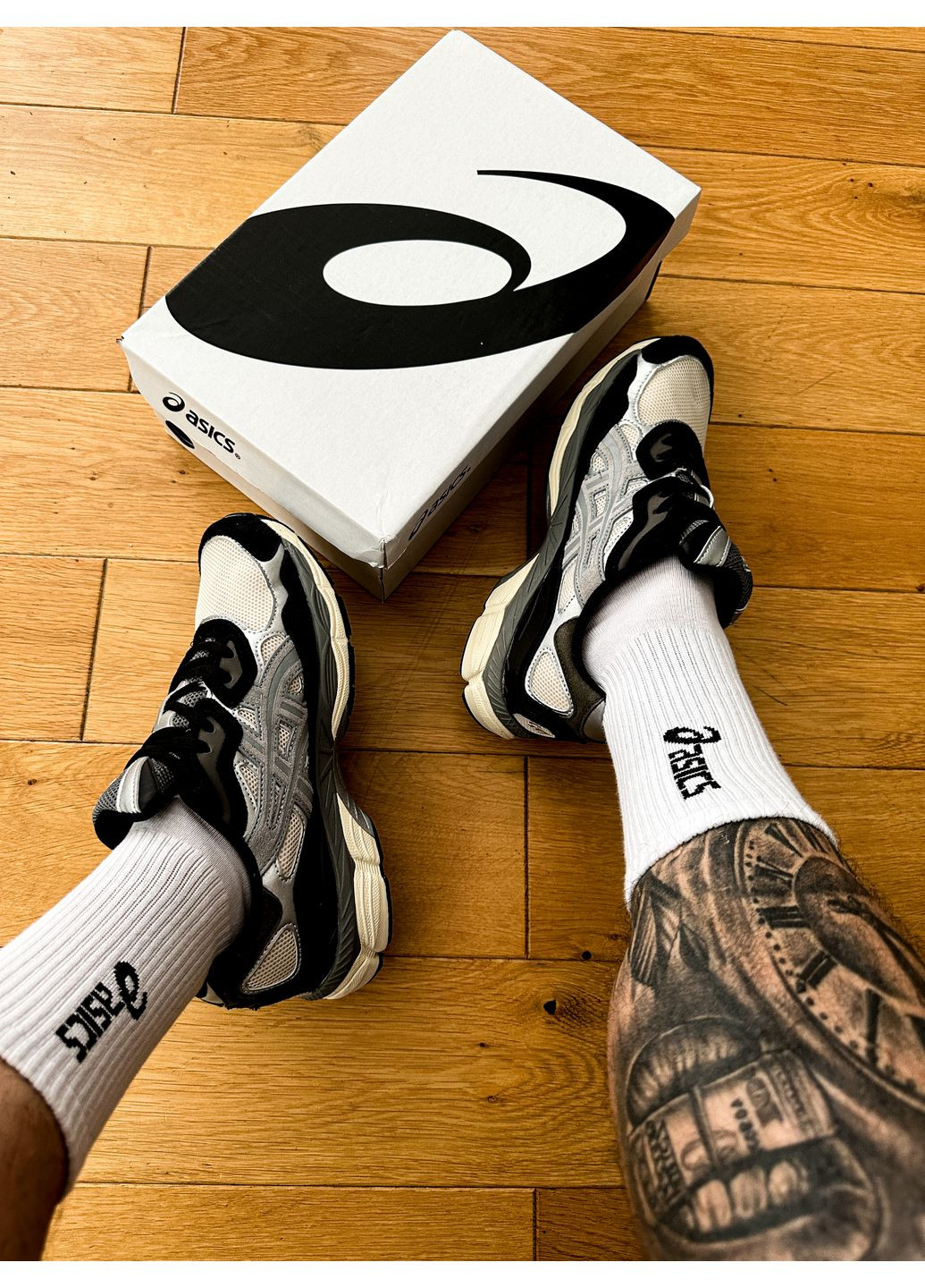 Сірі Осінні кросівки чоловічі і жіночі asics gel-nyc 1090 white black grey | асікс гель-нюк сірі білі чорні No Brand