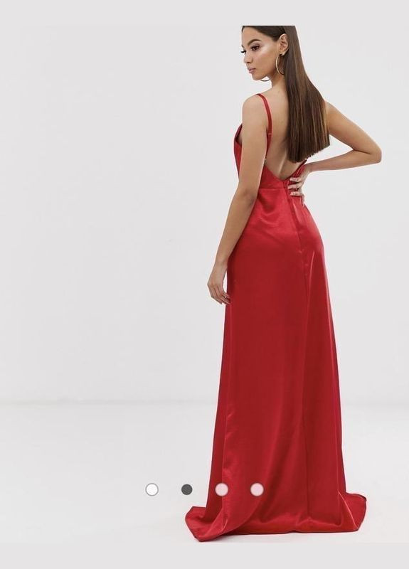 Червона сукня максі атласна червона з розрізом club l london Asos