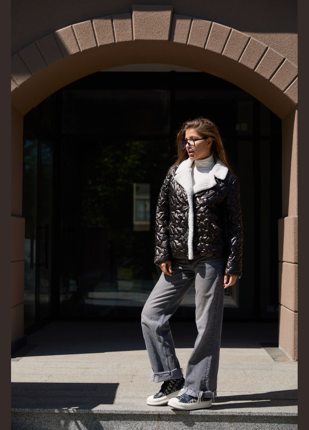 Темно-коричнева демісезонна куртка MN