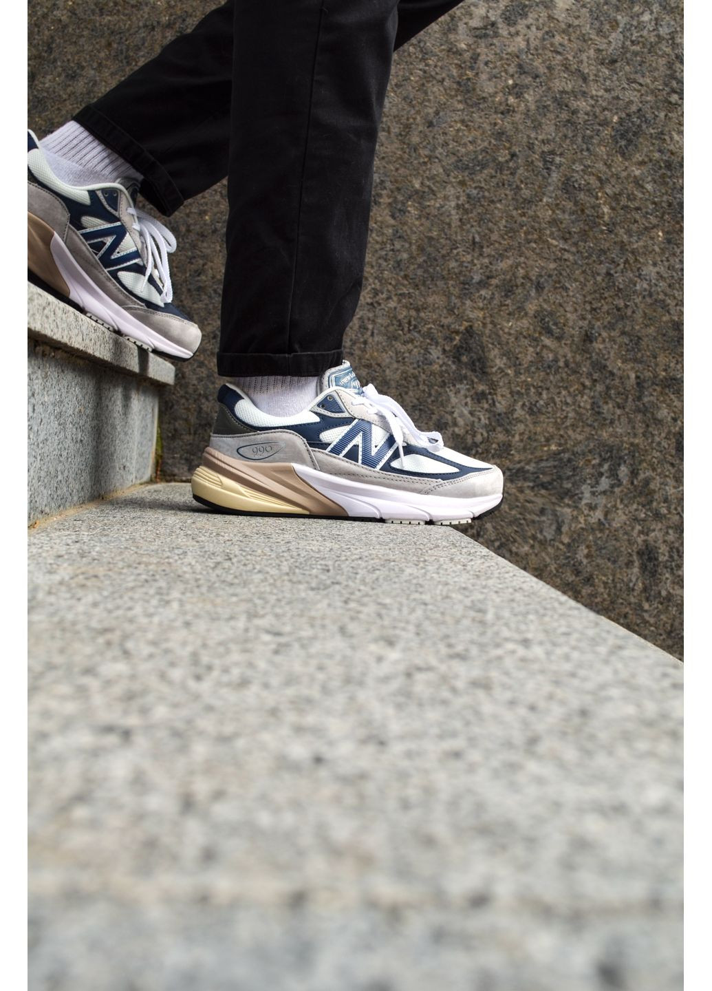 Сірі Осінні кросівки чоловічі new balance 990 v6 grey blue нью беланс 990 v6 No Brand