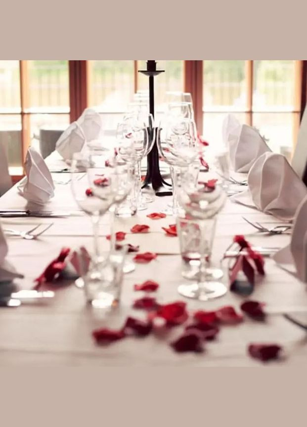 Декоративні пелюстки троянди ТемноЧервоні 5000 шт (М2370165) No Brand (302746919)