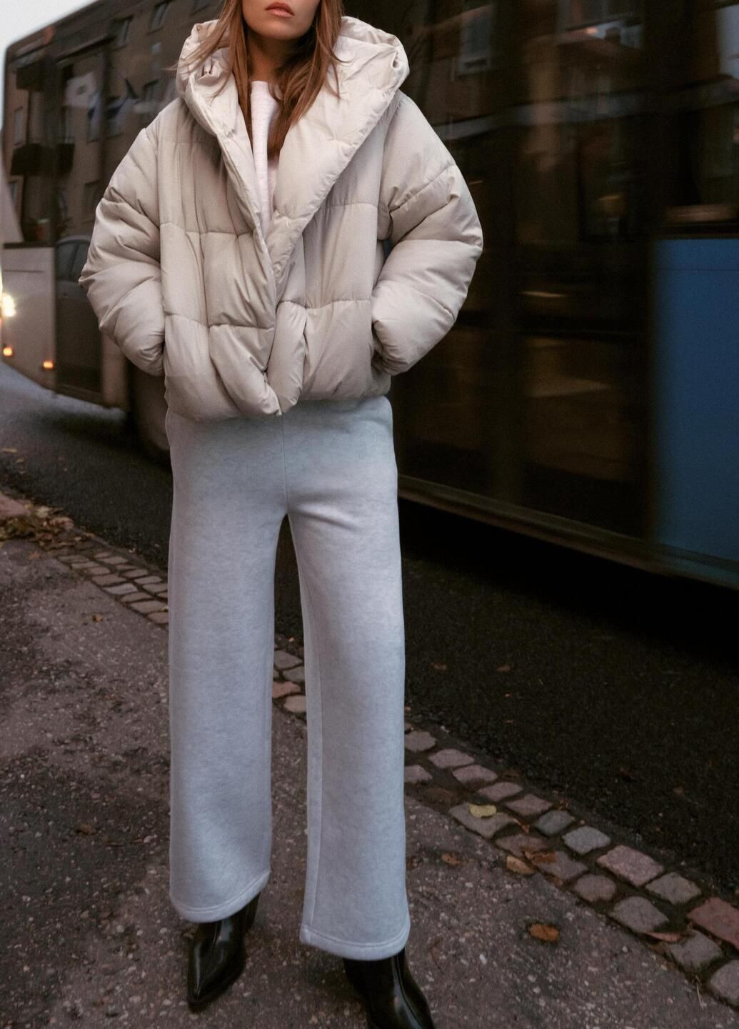 Світло-бежева демісезонна куртка Zara